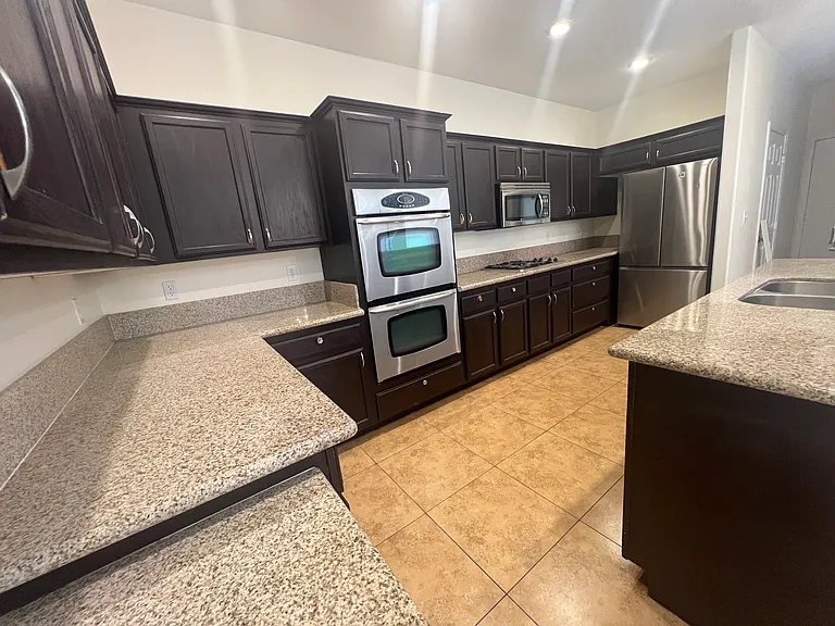 3545 Tertulia Ave — Photo 11