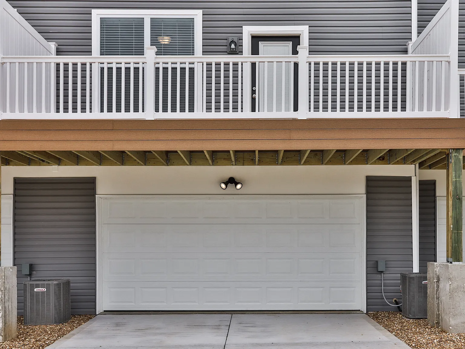 Creekside Landing — Photo 1