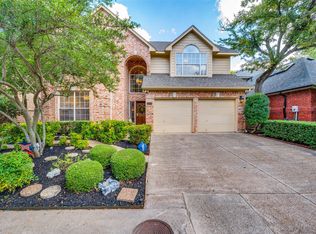 2619 Hidden Ridge Dr, Arlington, TX 76006