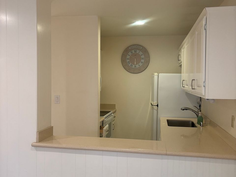 1st image of 2730 Oak Rd APT 55