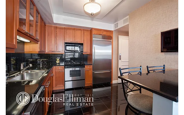 Sold by Douglas Elliman | media 4