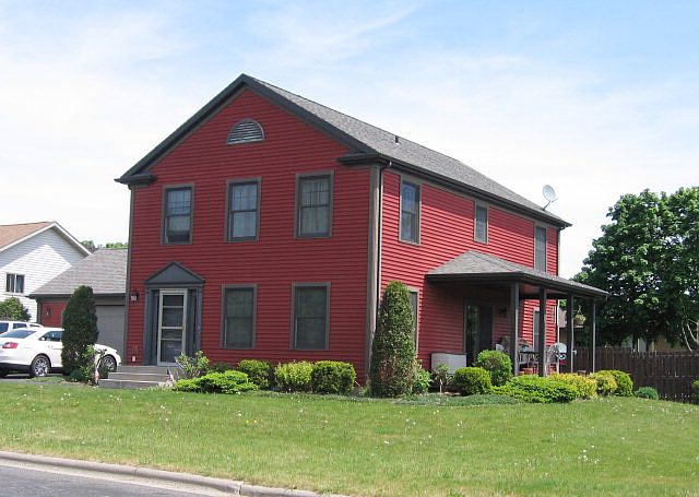 1st image of 362 N 18th Ave