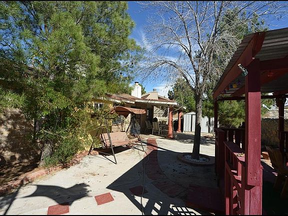 3rd image of 11128 Childress Ave