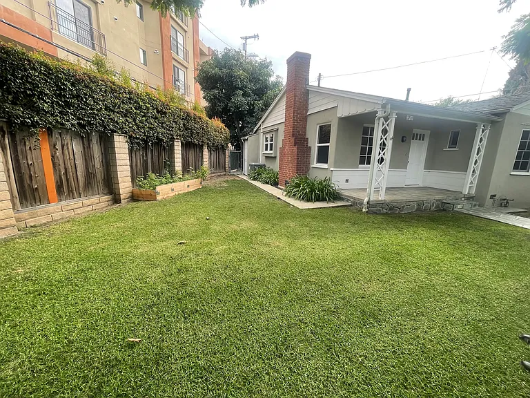 Front/Side Yard