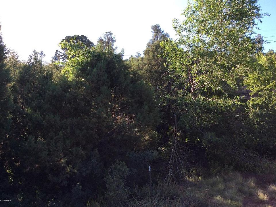 2nd image of 1560 N Emerald Dr