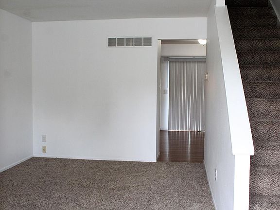 2nd image of 2946 Mayer Dr