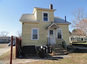 2nd image of 105 High St