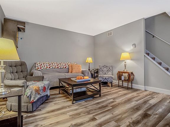 3rd image of 3606 Edgewood St
