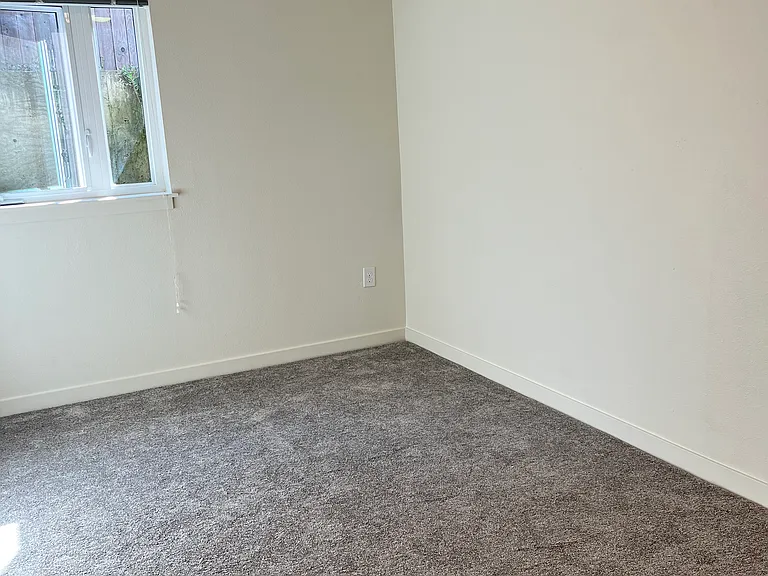 1714 NE 45th Ave #2 — Photo 9