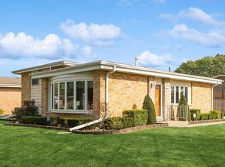 245 Avonelle Dr, Chicago Heights, IL