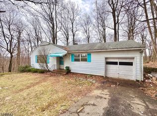 17 Putters Rd, Succasunna, NJ 07876