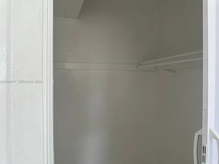 7860 Harding Ave #4B — Photo 10