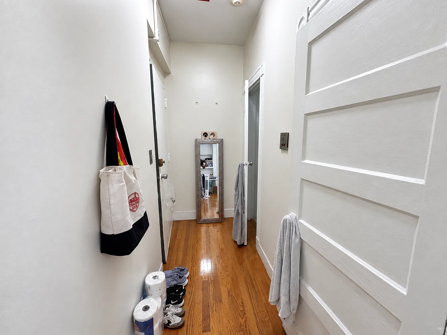 Studio, 9999 sqft, $2,550 — Photo 4