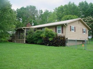 543 Glade Springs Rd, La Follette, TN 37766