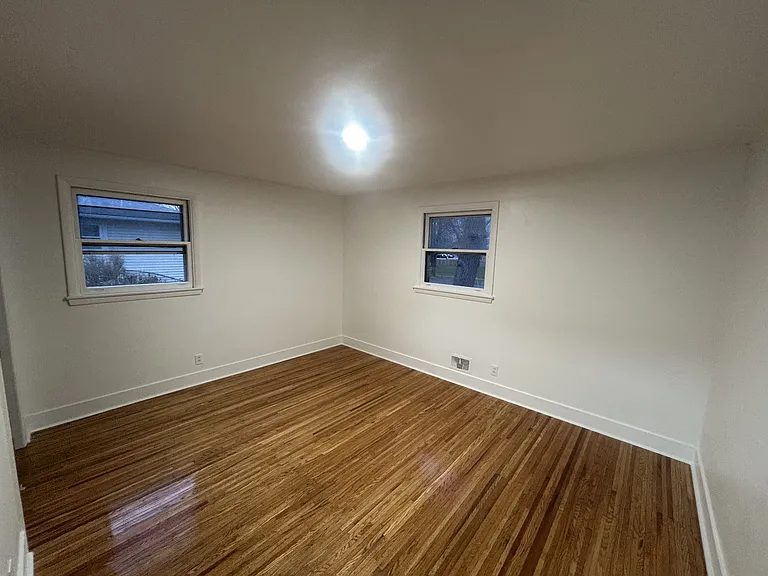 149 Brookdale Park — Photo 8