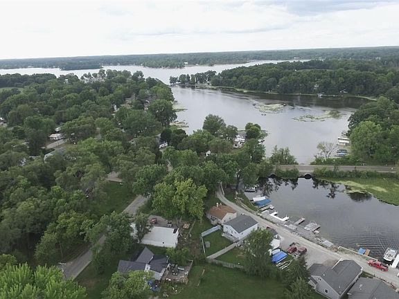 Cottage frontage/bridge between Webster and Backwtr