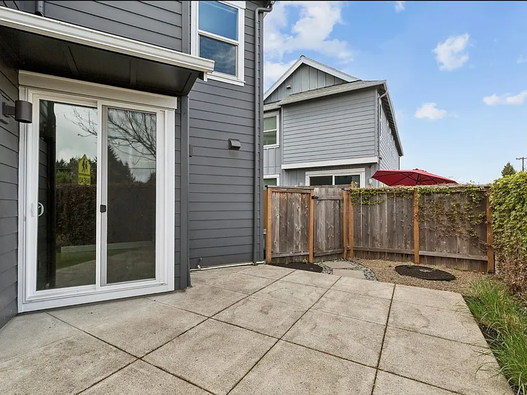 14825 NW Highcroft Ct — Photo 38