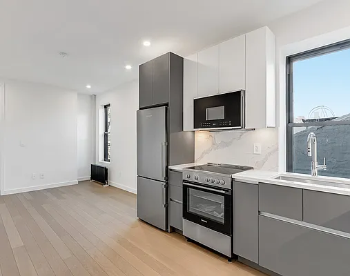 Rented by Brighton Management | media 2