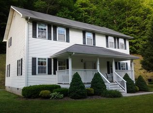 4362 Deskins Rd, Vansant, VA 24656