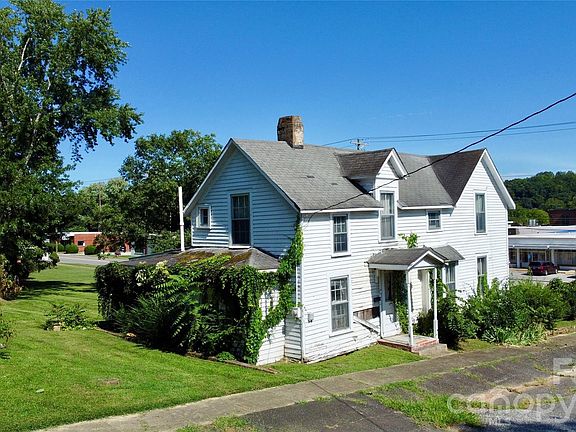 4th image of 169 E Main St