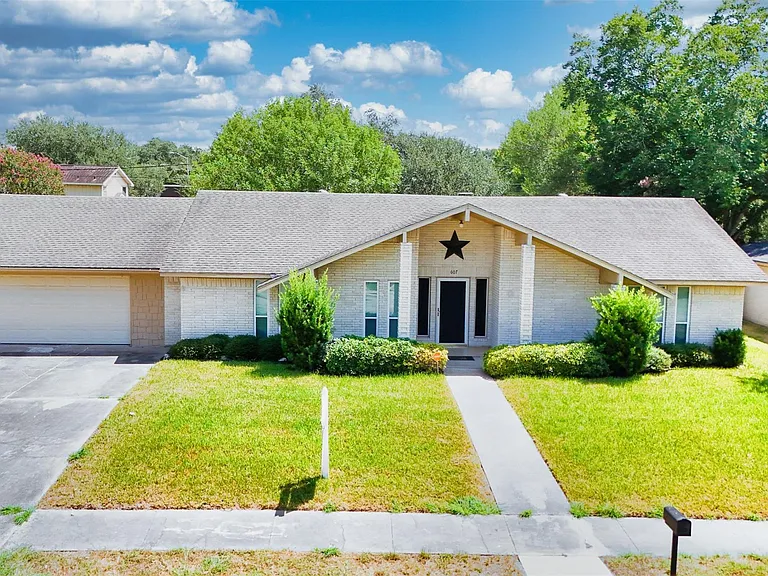 607 Rosewood Dr — Photo 45