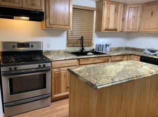 2 Hemlock St, Ellsworth, PA 15331