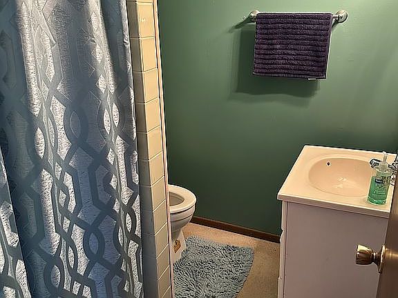 5th image of 114 Skyline View Dr