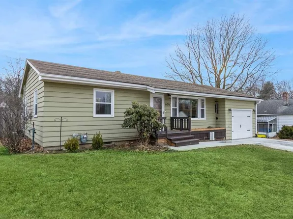 605 W Maple St, Williamsburg, IA 52361