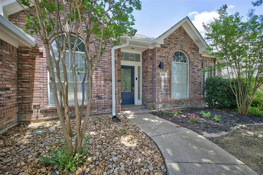 3 bed, 1797 sqft, $2,650 — Photo 4