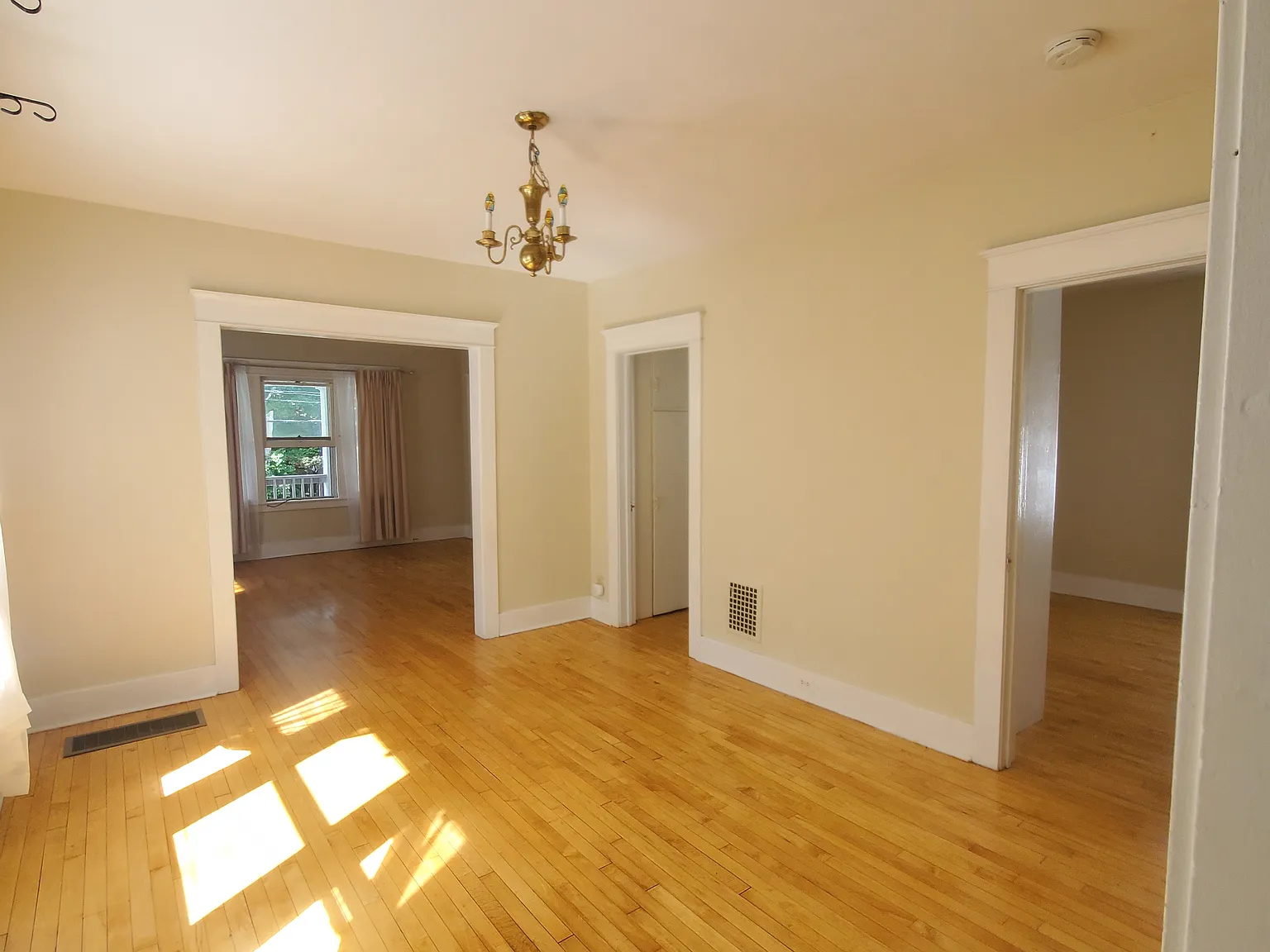 Golf Ave, New Hartford — Photo 3