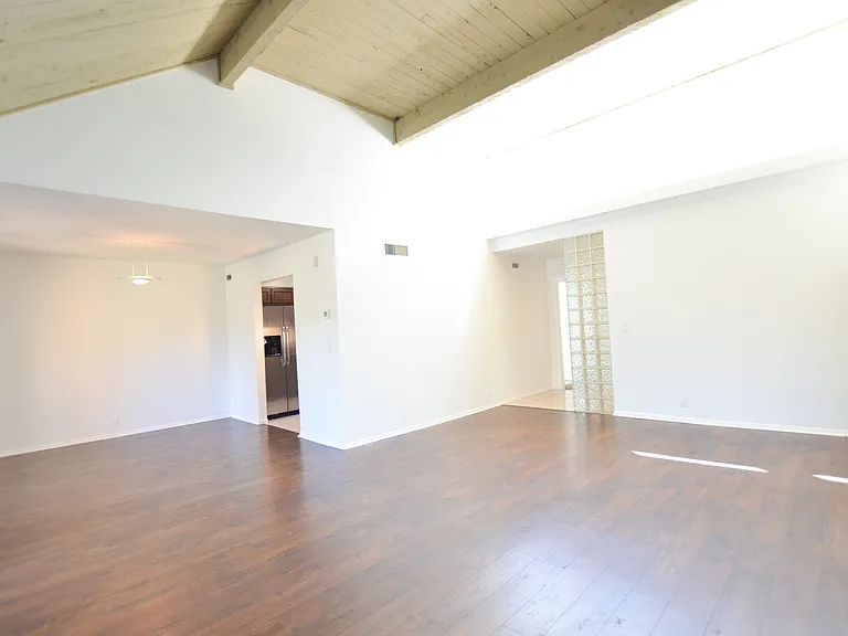 263 Crown Oaks Way — Photo 8