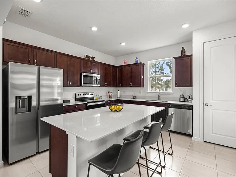 9412 SW 53rd Pl — Photo 8