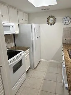 2230 S Piney Point Rd #104 — Photo 8