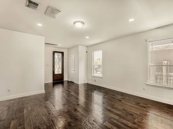 194 Danish Dr #40, Hutto, TX 78634