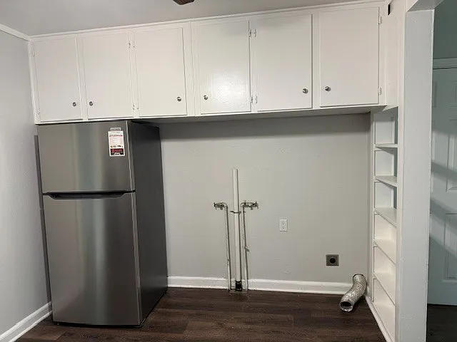 3100 Wenz Ave — Photo 9