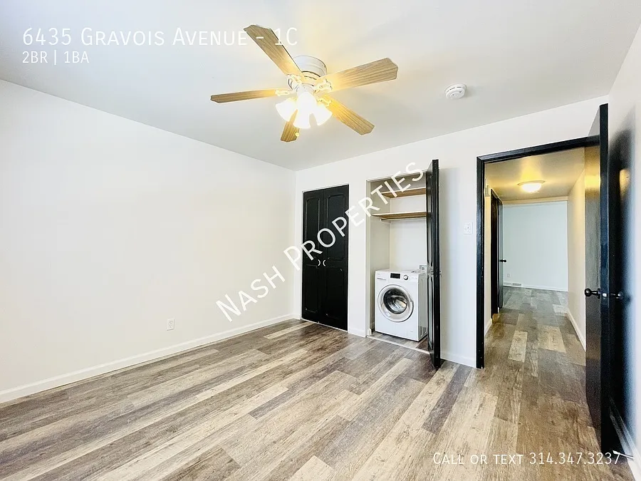 $950 - 2 Bed / 1 Bath apartment in Princeton Heights - lots of storage space — Photo 4