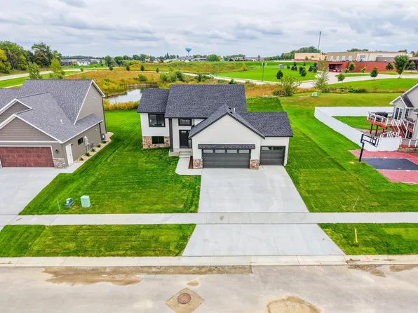 622 7th Ave NE, Byron, MN 55920