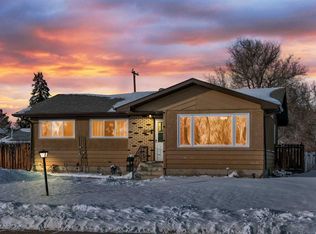 4924 S 39th St, Innisfail, AB T4G1J2