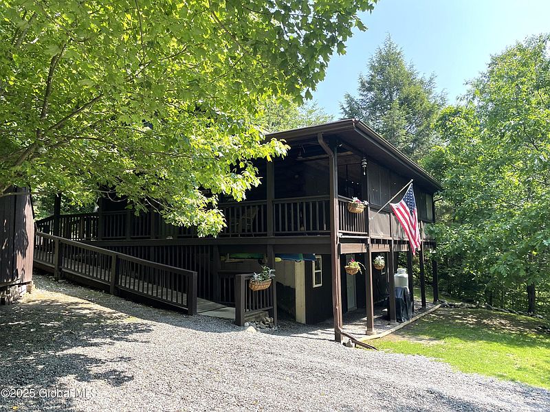 2nd image of 93 Forrest Trail
