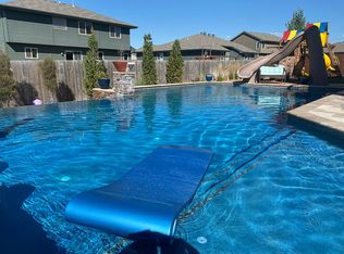 1902 Longview St, Papillion, NE 68133
