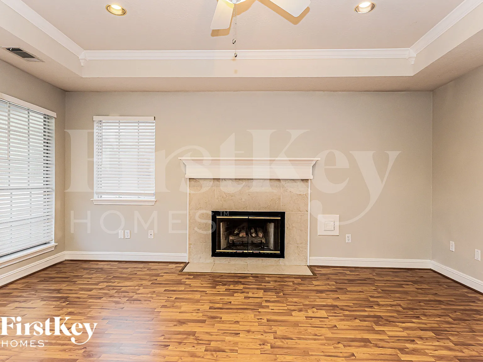 3 bed, 3.5 bath, 2290 sqft, $1,635 — Photo 3