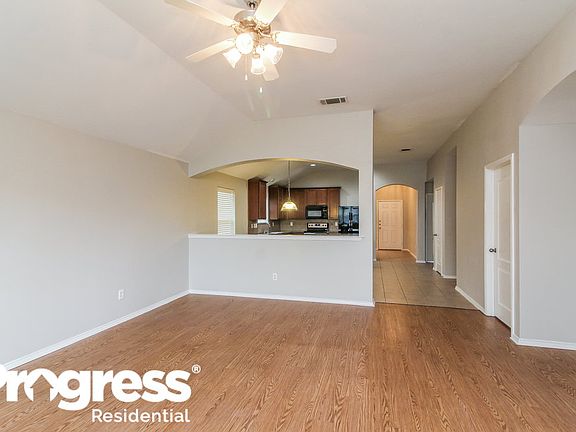 5th image of 1843 Shanna Dr