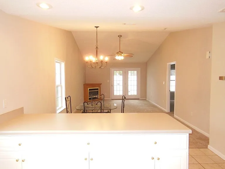 306 Evans Lake Way — Photo 5