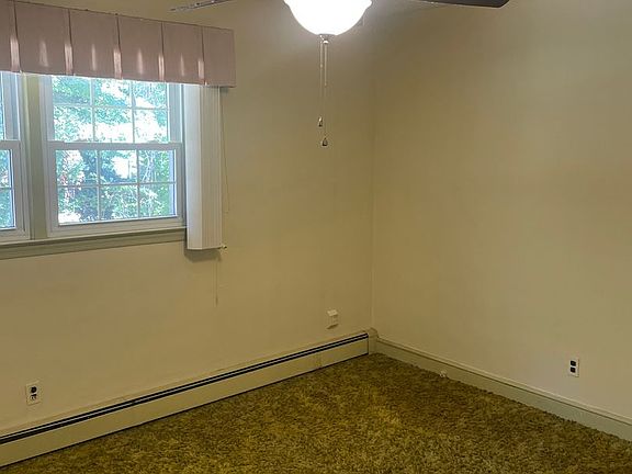 5th image of 2569 Lake Forest Dr