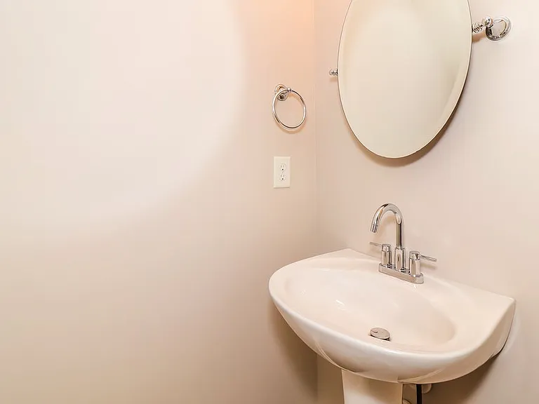 192 Overlook Cir — Photo 16