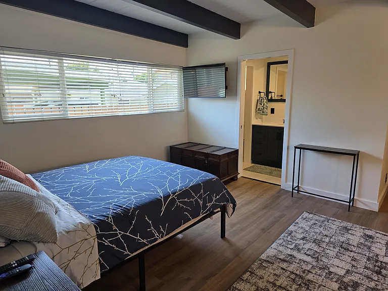 6221 Columbus Ave — Photo 4