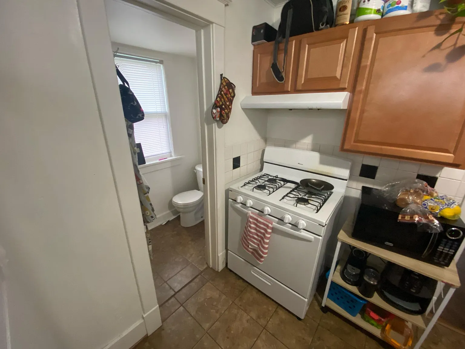 3 bed, 1800 sqft, $2,250 — Photo 4