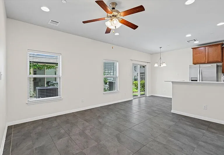 1502 Airedale Rd — Photo 6