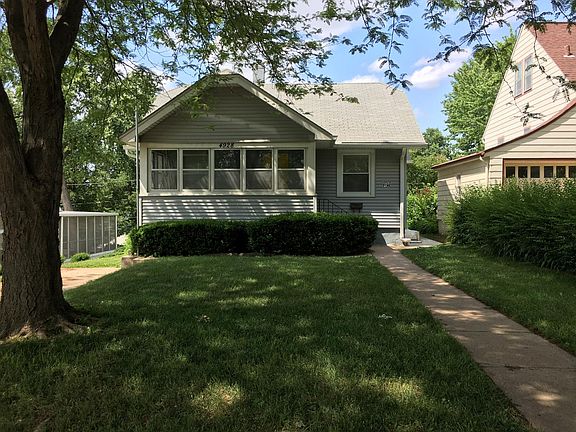 Adorable craftsman home