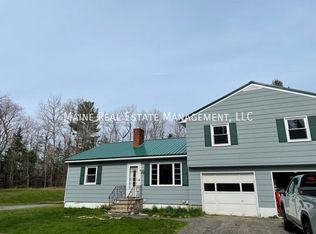 84 Sunset Ave APT A, Hampden, ME 04444